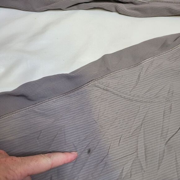 LULULEMON titanium gray dance studio adjustable cuff crop pant 4‎ - Picture 9 of 13